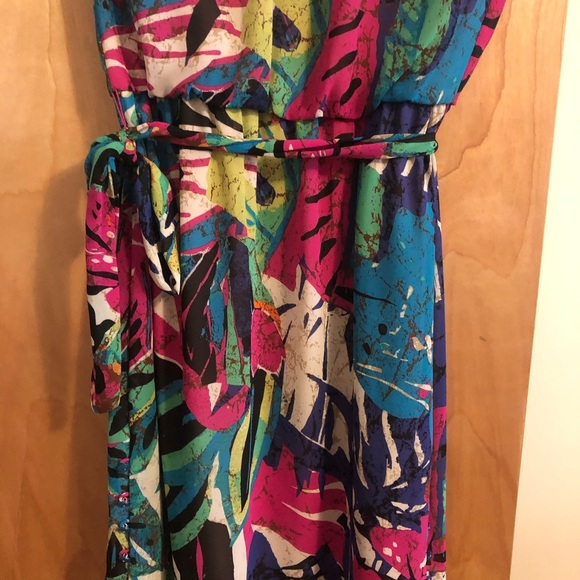 Signature by Robbie Bee colorful dress size 4P - Picture 4 of 7